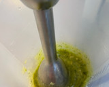 Foto del paso 1 de la receta: Pesto de brócoli y piñones