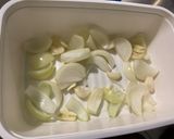 Une image de l'étape 5 de Potatoes au cidre, thym, ail et oignons.