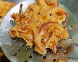 পেঁয়াজ পকোড়া (peyaj pakora recipe in Bengali) রেসিপির ধাপ 4 ছবি