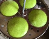 A picture of step 4 of Tri color Idli.