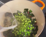 Foto del paso 4 de la receta: Guiso de legumbres y acelgas con bonito de bahía