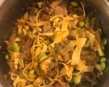 A picture of step 3 of Pan fry ground pork with Bean curd sheet, edamame and preserved mustard stem.