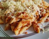 Baconos, paradicsomos penne parmezánnal recept fázis 3 fotója