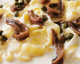 Foto del paso 4 de la receta: Tagliatelle a la crema de edam con Anchoas y Alcaparras