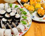 A picture of step 7 of Two types of rolls with crab sticks.
