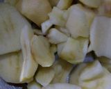 A picture of step 1 of Apple date smoothie.