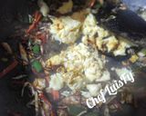 Foto del paso 5 de la receta: Salteado de col china y huevo. Luisfy