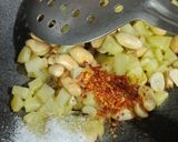 A picture of step 3 of Sabudana Khichdi.
