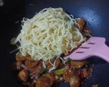 Foto langkah ke 4 dari resep Spaghetti Goreng Jawa Simple.