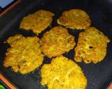 Foto langkah ke 3 dari resep Oncom Goreng Enak dan Simple.