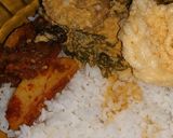 Foto langkah ke 2 dari resep Gulai pucuk ubi, Telur dan jengkol.