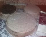 A picture of step 4 of Micky mouse chocoate cake.