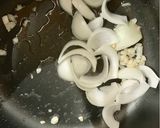 Hình bước làm 3 của món Mì xào bò