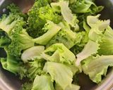 Hình bước làm 1 của món Salad sốt mè rang