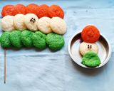 A picture of step 5 of Tri-colour Semolina Idli.