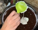 Foto langkah ke 6 dari resep Kue coklat tanpa mixer super moist.