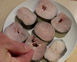 Foto del paso 1 de la receta: Merluza con tomate | Minimalista total