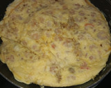 Foto del paso 3 de la receta: Tortilla de gambitas y queso