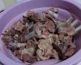 Foto langkah ke 1 dari resep Sop Tulang Kambing.