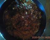 A picture of step 1 of Kue coklat kacang.