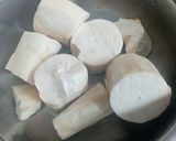 Foto langkah ke 2 dari resep Bola Sawut Singkong (isi coklat).