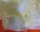 Foto langkah ke 1 dari resep Sawi gulung kuah pedas.