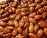 صورة لخطوة 3 من وصفة كلاص إقتصادي بنكهة الفاني واللوز 🍦