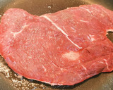 Foto del paso 4 de la receta: Filete de Ternera plancha al ajillo
