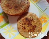 A picture of step 5 of Mini Barley Flour and Paneer Parathas.