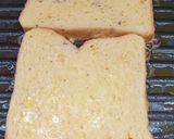 Foto langkah ke 4 dari resep Classic French Toast.