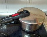 Foto del paso 6 de la receta: Arroz con pimientos y soja texturizada en olla rápida