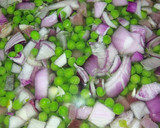 Foto del paso 5 de la receta: Guiso de guisantes con jamón y huevo