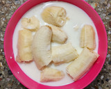 Foto del paso 1 de la receta: 🍌Torta helada / Postre banana split - con dulce de leche y mantequilla de maní bañado en chocolate🍌