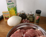 Foto del paso 1 de la receta: Carne estilo COCHINITA PIBIL con ingredientes del Oxxo/tiendita en olla express