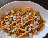 A picture of step 4 of Mung Bean Sprout Chat.