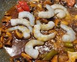 Foto del paso 4 de la receta: Fideos (fideuà) con cazón y rape