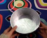 Foto langkah ke 7 dari resep Bolu Kukus Pelangi (Putih Telur)Lembutnya Super😋.