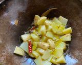 A picture of step 2 of Sheem Aloo Chorchori.
