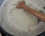 A picture of step 3 of Poha kheer.