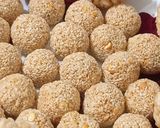 सफ़ेद तिल के लड्डू (safed til ke ladoo recipe in Hidni) रेसिपी चरण 6 फोटो