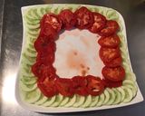 Une image de l'étape 5 de Salade aux trois tomates, concombres et persil.