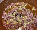 Foto del paso 1 de la receta Setas al ajillo con jamón Mte