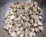 A picture of step 4 of Rye Bread Semmelknödel.