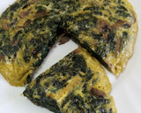 Foto del paso 7 de la receta: Tortilla de espinacas y champiñón