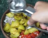 A picture of step 2 of Apple gourd salad.