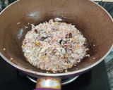 A picture of step 7 of Palak Methi Matar.