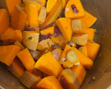 Foto del paso 3 de la receta: Crema de calabaza