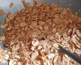Foto langkah ke 3 dari resep Bawang Putih Goreng Renyah.