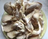 Laskagombagulyás (Gluténmentesen is) :) recept fázis 1 fotója