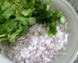 Foto del paso 1 de la receta: Ají de Pollo Encebichado, a lo Carmelita